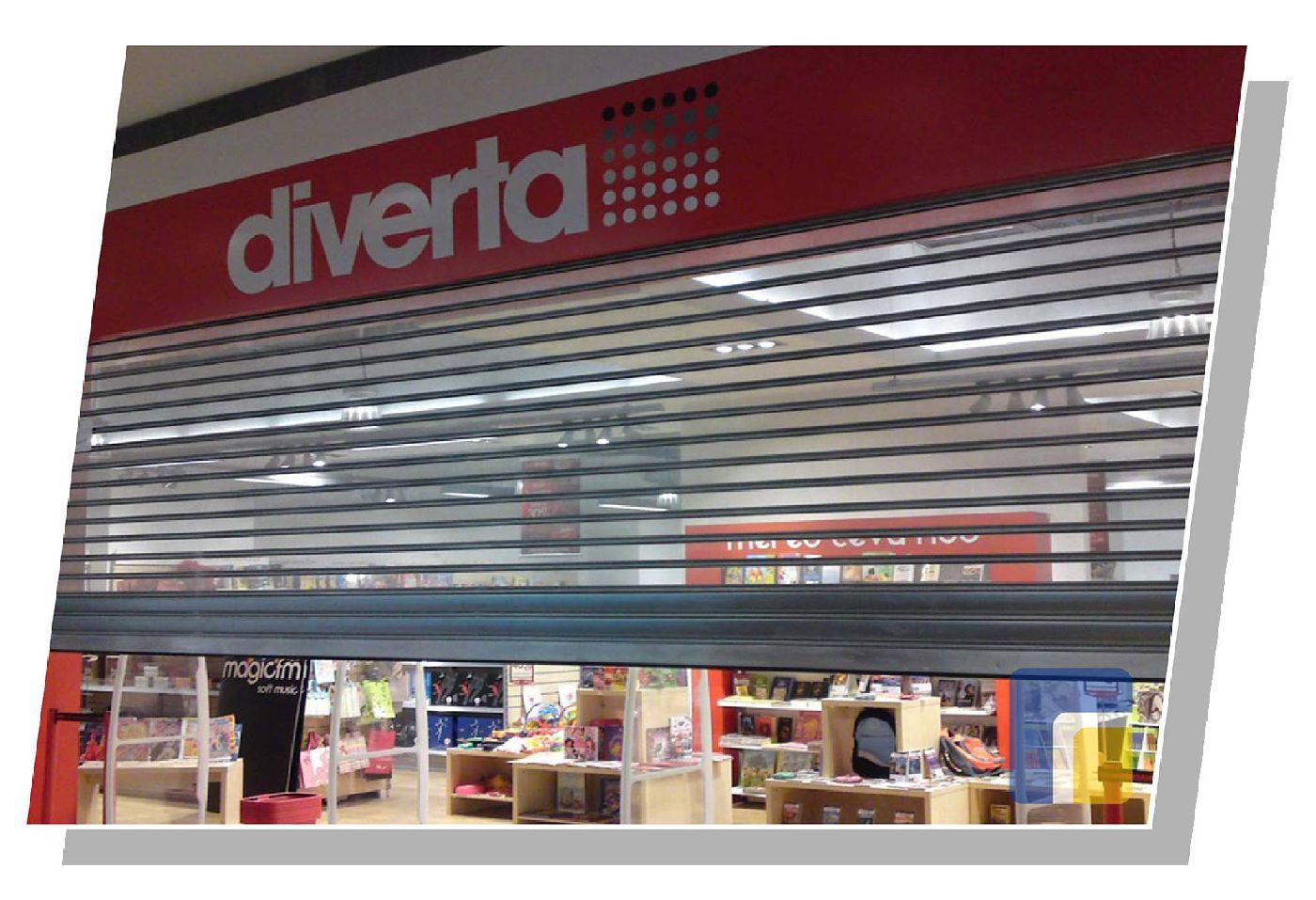 Portas de enrolar microperfuradas e transvision